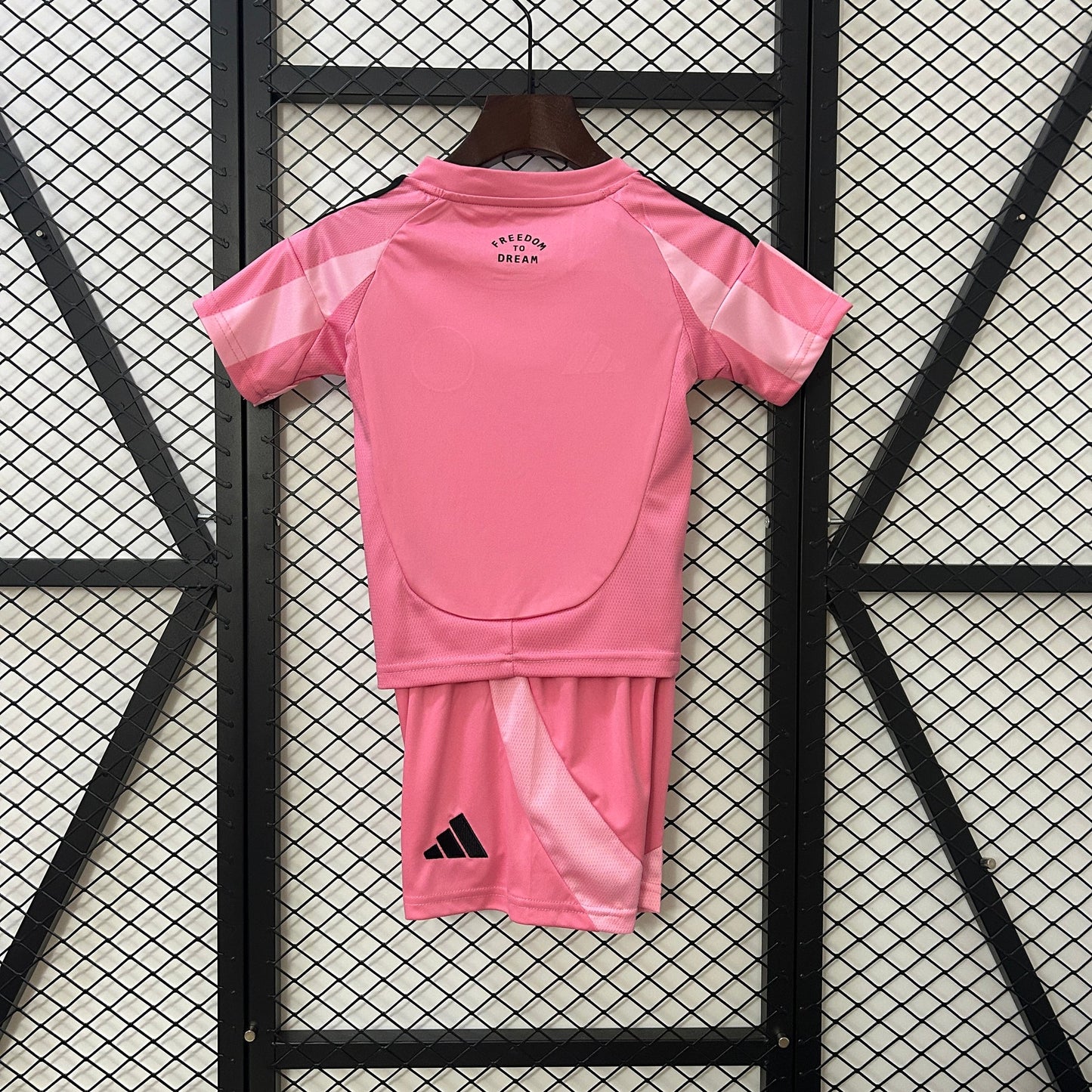 25/26 Kids Miami home Kit