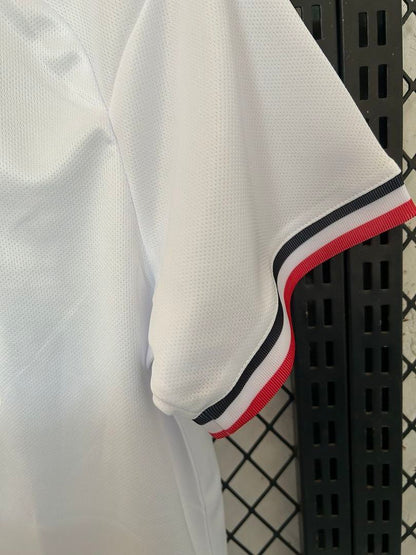 Manchester United “Old Trafford Bloom” Special Kit